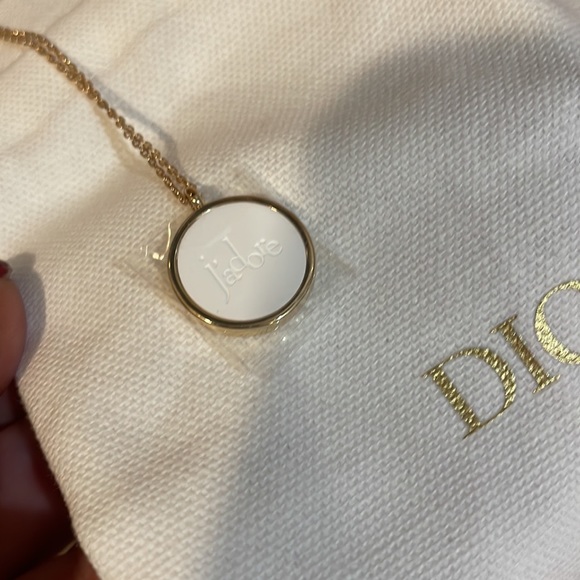 New 🌹CHRISTIAN DIOR 🌹 Gold Pendant Necklace- Gold Tone & Ceramic Jadore - Picture 10 of 15